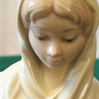 Pregiata grande statua finissima porcellana cm.35