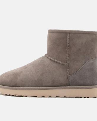UGG-CLASSIC MINI II