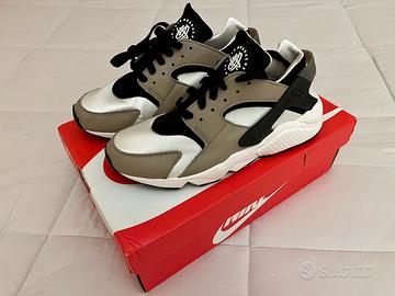 Scarpe nike clearance air huarache rosse