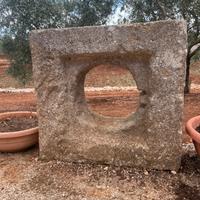 Bocca di pozzo  in pietra pugliese