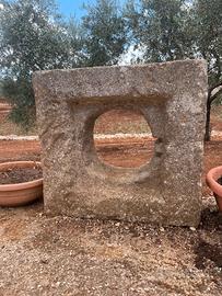 Bocca di pozzo  in pietra pugliese