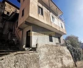 Aurigo a 18 km da Imperia casa semindipendente