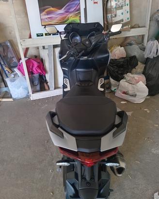 t max 560