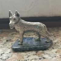 Miniatura fusione lupo in piedi