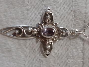 Collana vintage con croce in argento e ametista 