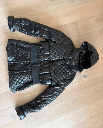 Piumino Moncler Donna Nero con Cintura e cappuccio