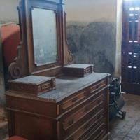 Madia a cassetti con specchio 