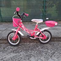 Bicicletta da bambina con rotelle