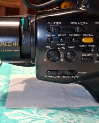 Videocamera vhs Hitachi Mod. VM-3380E