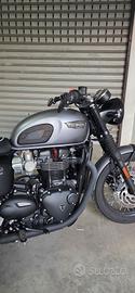 Triumph Bonneville T 120 Black edition - 