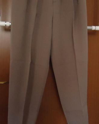 Pantaloni vari nuovi