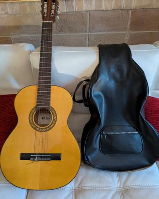 Chitarra classica con custodia