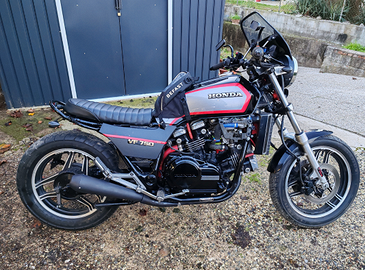 Honda vf 750 café racer