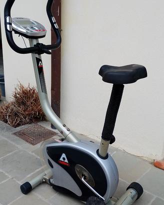 Cyclette attrezzatura palestra