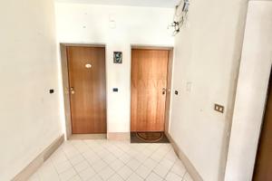 Ampia mansarda di 130 mq in parco