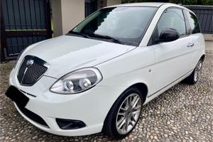 Lancia Ypsilon 1.2 69 CV Unyca *NEOPATENTATI*