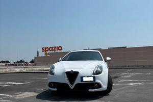 ALFA ROMEO GIULIETTA 1.6 cc 120 cv COLORE BIANCO