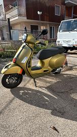 Vespa GTS 300 hpe SUPER SPORT