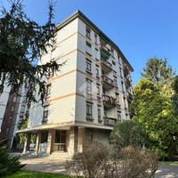4 LOCALI A MONZA