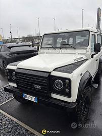LAND ROVER Defender 90 2.5 Td5 Station Wagon E