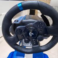 Postazione e volante per Ps5 e Pc