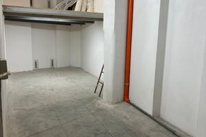 Garage 30 mq + soppalco 15 mq, serranda elettrica