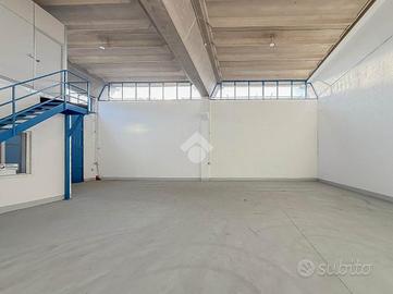 CAPANNONE A CASSINA DE' PECCHI