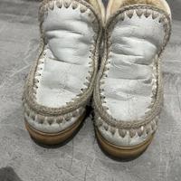 Mou bianche di pelle