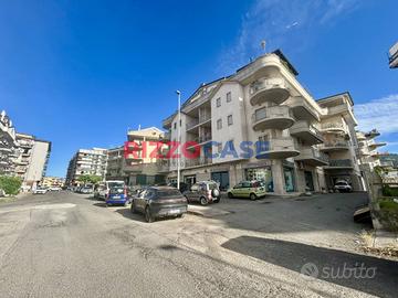 Locale Commerciale - Corigliano-Rossano