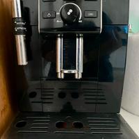 Macchina caffe’ De Longhi Ecam per caffè in grani