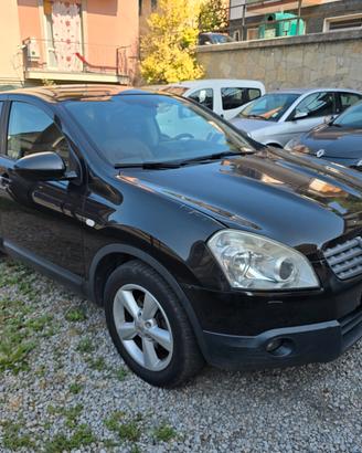 Nissan Qashqai 2.0 dCi DPF Visia 4x4