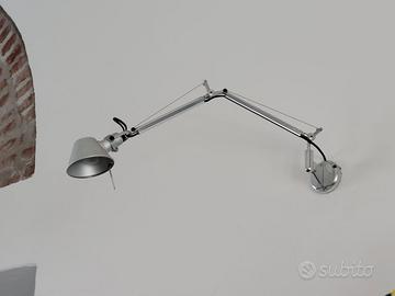 Lampada Artemide Tolomeo da parete