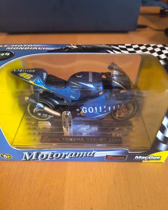 Modellino Moto GP 46 anno 2004 Yamaha M1 YZR 