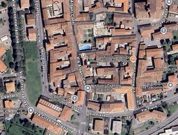 Immobile in asta di 102 m² con 5 locali e box auto