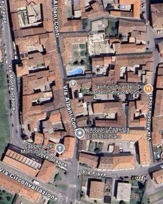 Immobile in asta di 102 m² con 5 locali e box auto