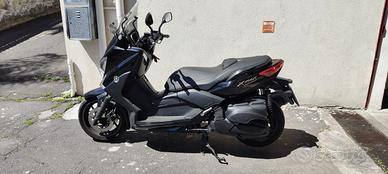 Yamaha xmax 400