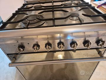 Cucina Smeg libera installazione 
