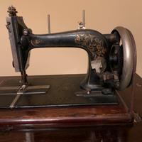 Macchina da cucire SINGER