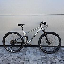 Mtb full Bottecchia Gardena Carbonio Usata poco