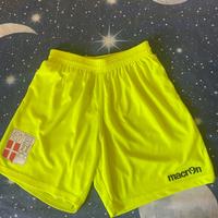 Pantaloncini gialli