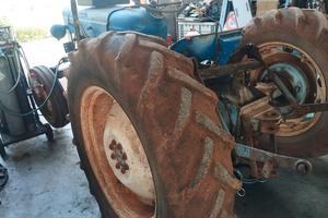 Fordson dexta solo per ricambi