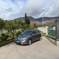 MERCEDES - Classe B - B 200 CDI Premium