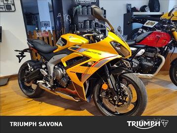 TRIUMPH Daytona 660