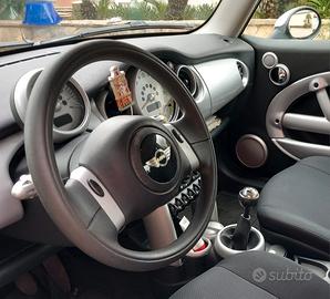 Mini Cooper 1.6 115 cv