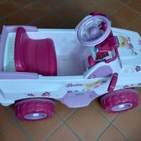 Auto elettrica per bambina
