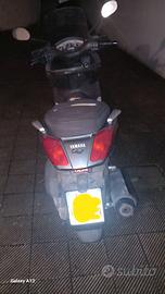 Scooter Yamaha xmax 250