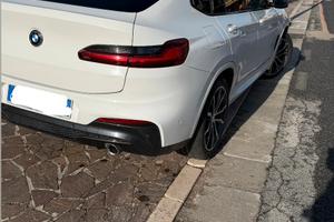 auto in perfette condizioni: BMW X4 Msport