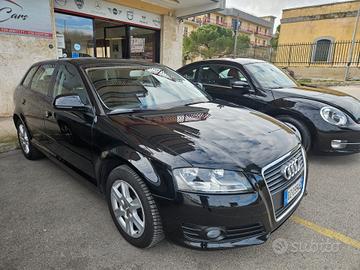 Audi A3 SPB 1.6 TDI 90 CV Attraction