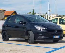 Opel Corsa 'Black Edition' 1.2 benzina