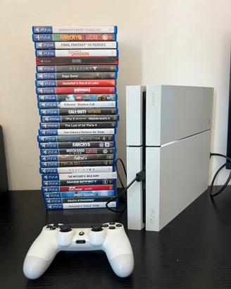 Playstation 4 bianca 500gb + 26 giochi